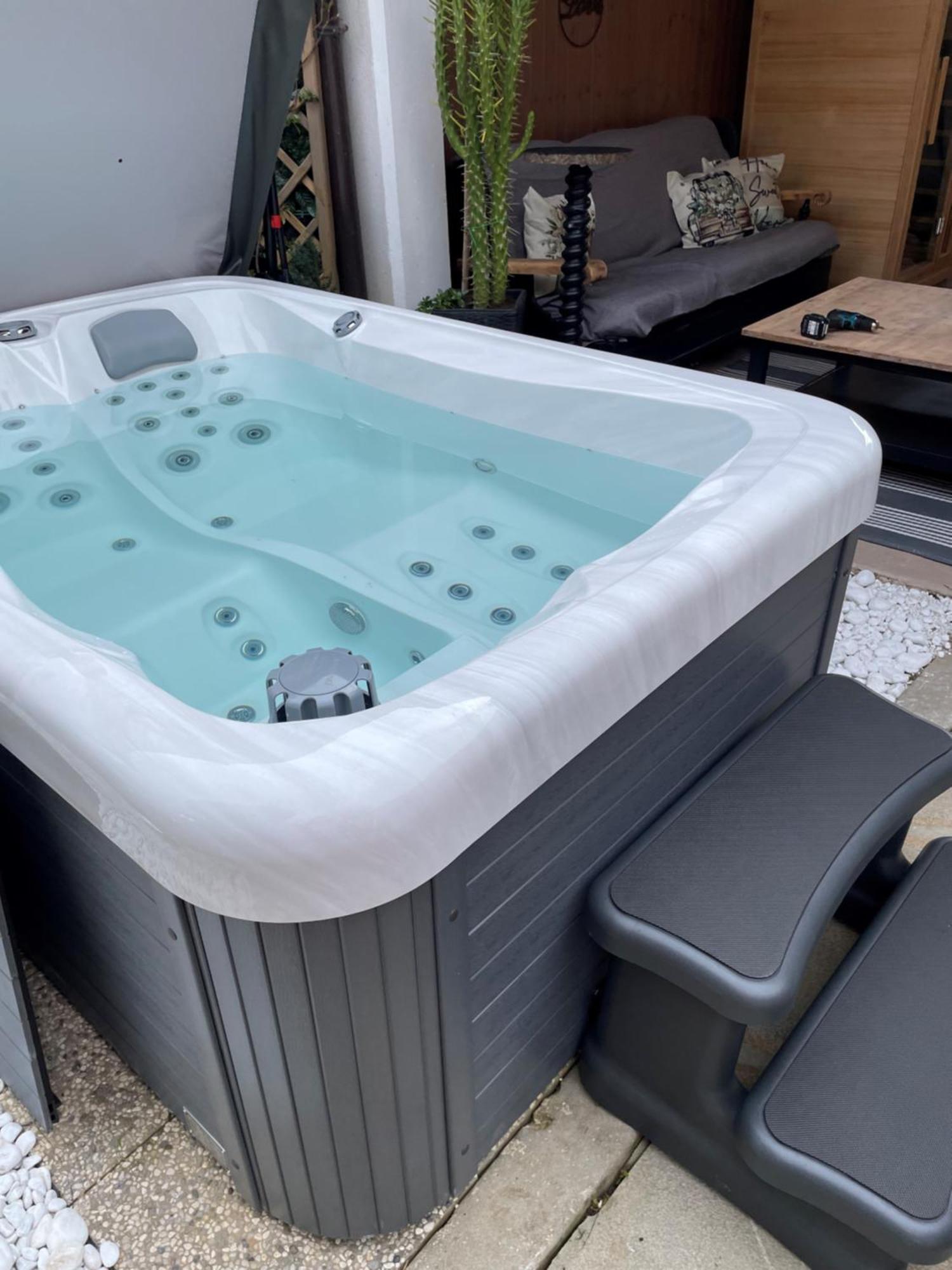 Villa Noa Jacuzzi & Sauna Izola Bagian luar foto