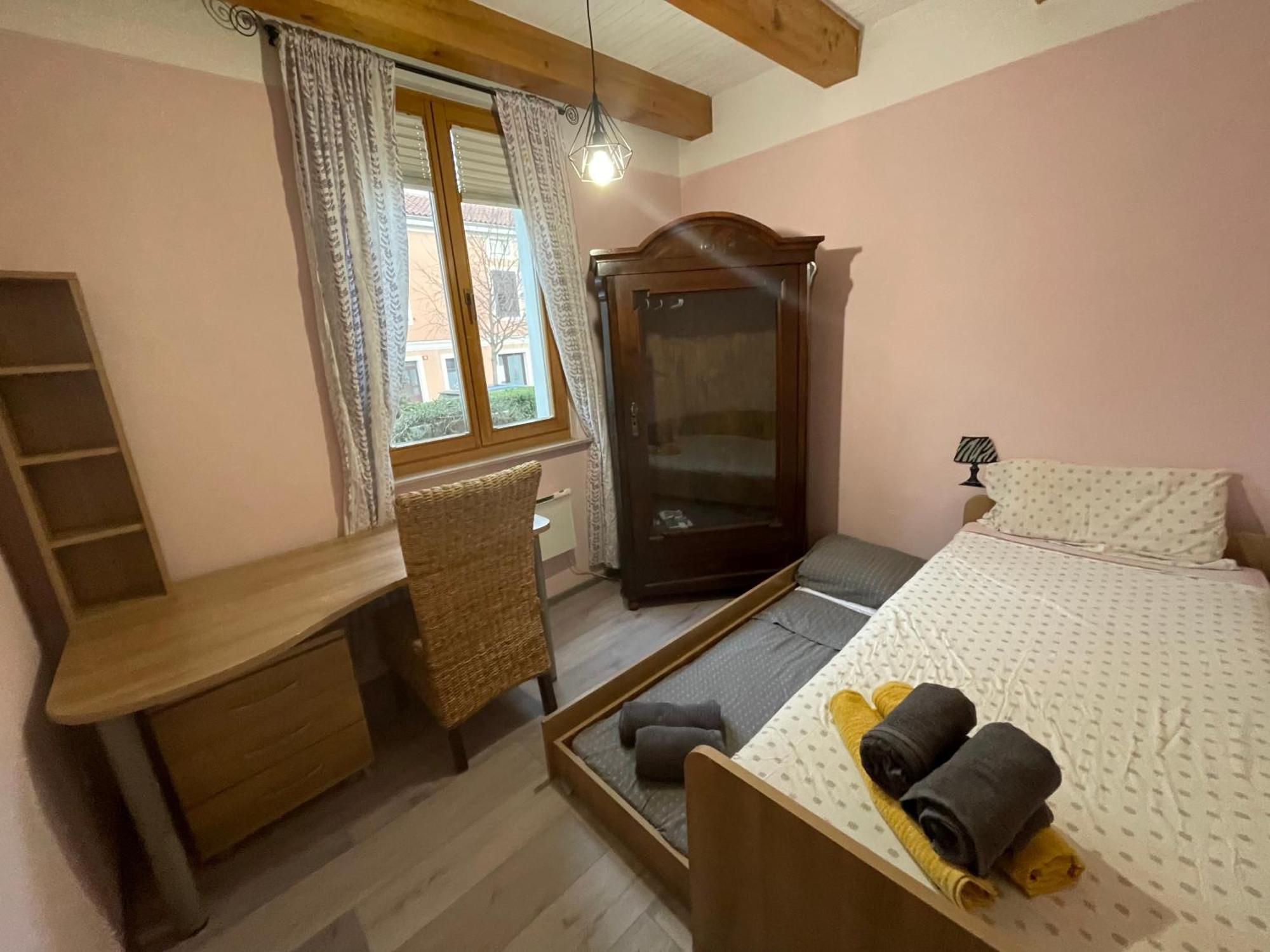 Villa Noa Jacuzzi & Sauna Izola Bagian luar foto