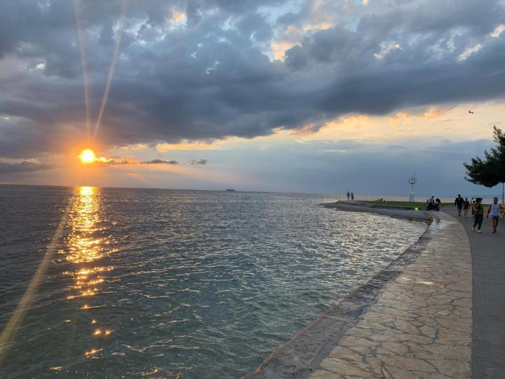 Villa Noa Jacuzzi & Sauna Izola Bagian luar foto