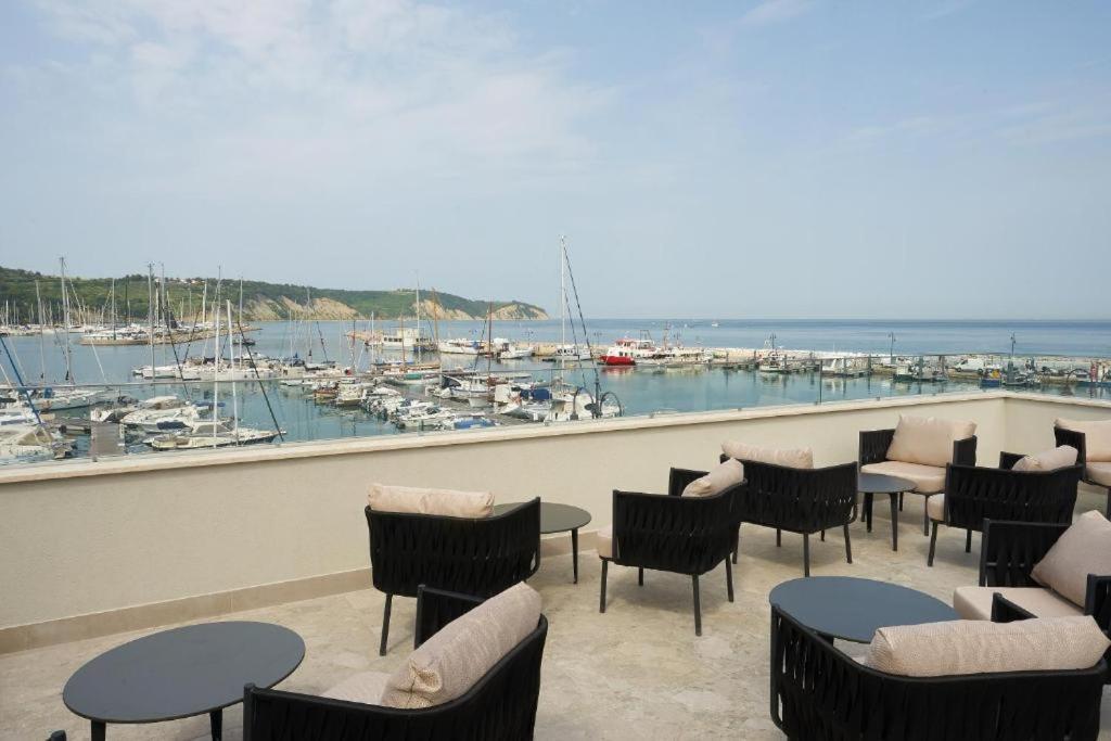 Villa Noa Jacuzzi & Sauna Izola Bagian luar foto