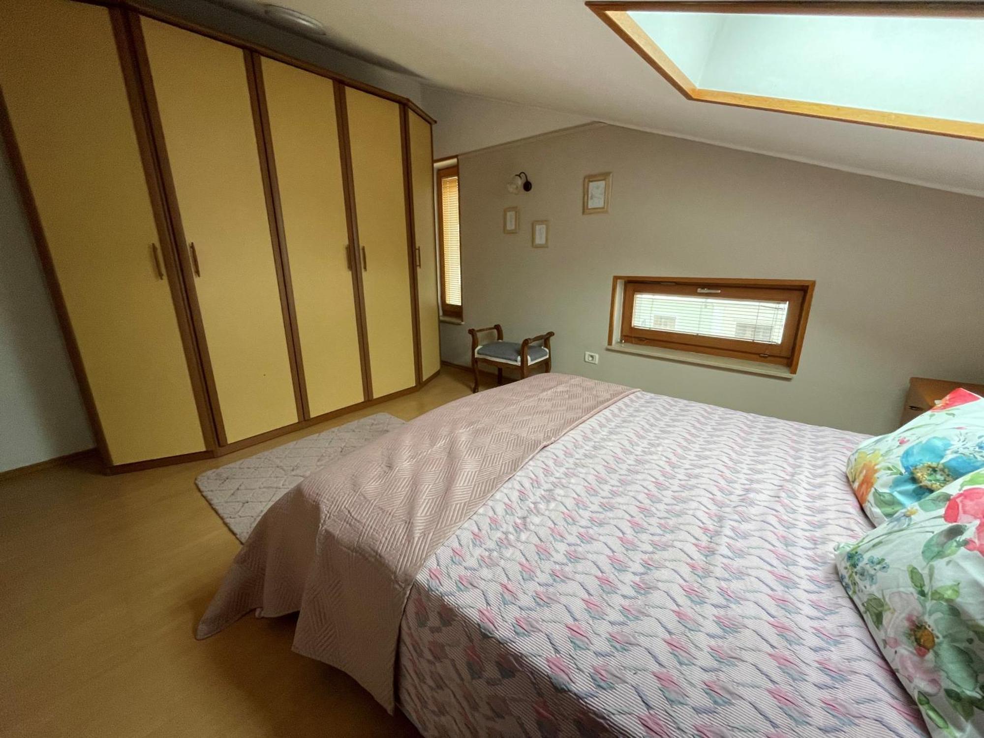 Villa Noa Jacuzzi & Sauna Izola Bagian luar foto