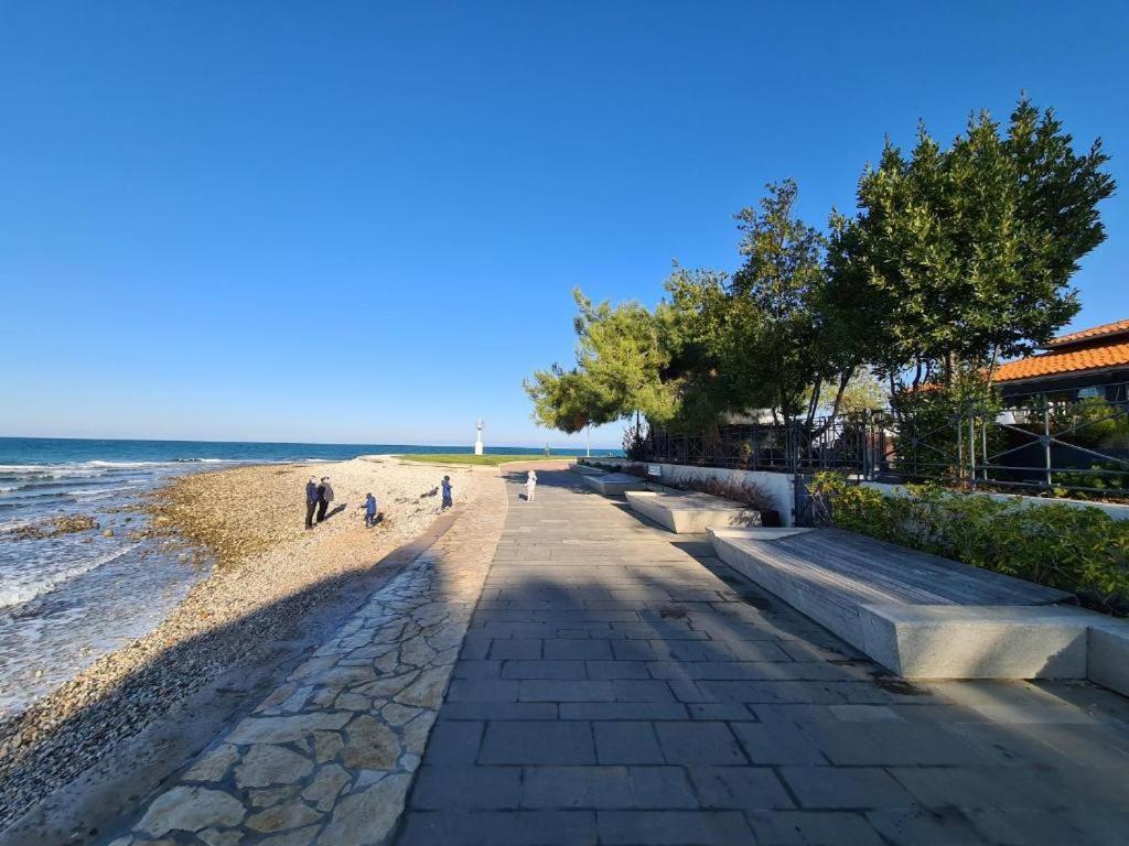 Villa Noa Jacuzzi & Sauna Izola Bagian luar foto